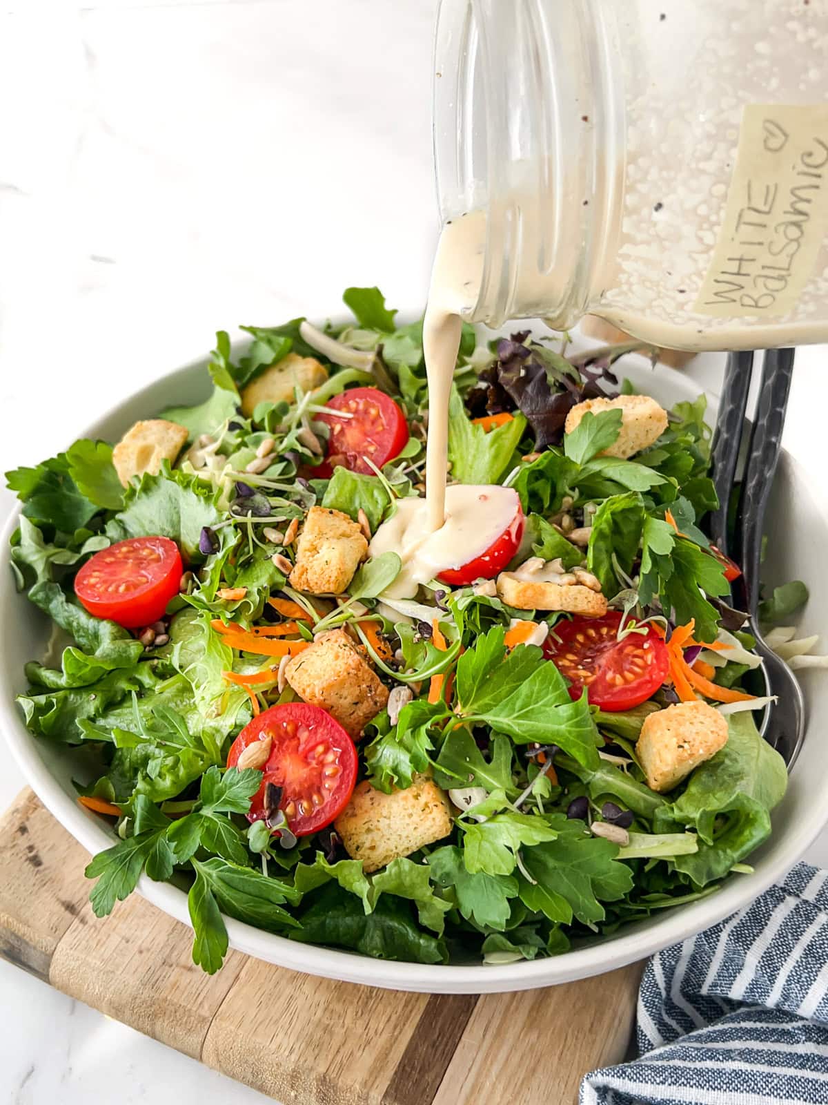 Balsamic Caesar Dressing: Elevate Your Salad Experience